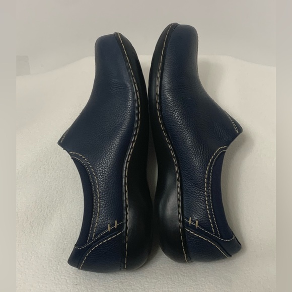 COLLECTION by CLARKS ULTIMATE COMFORT SLIP-ONS - SZ. 9 XW - Picture 4 of 9